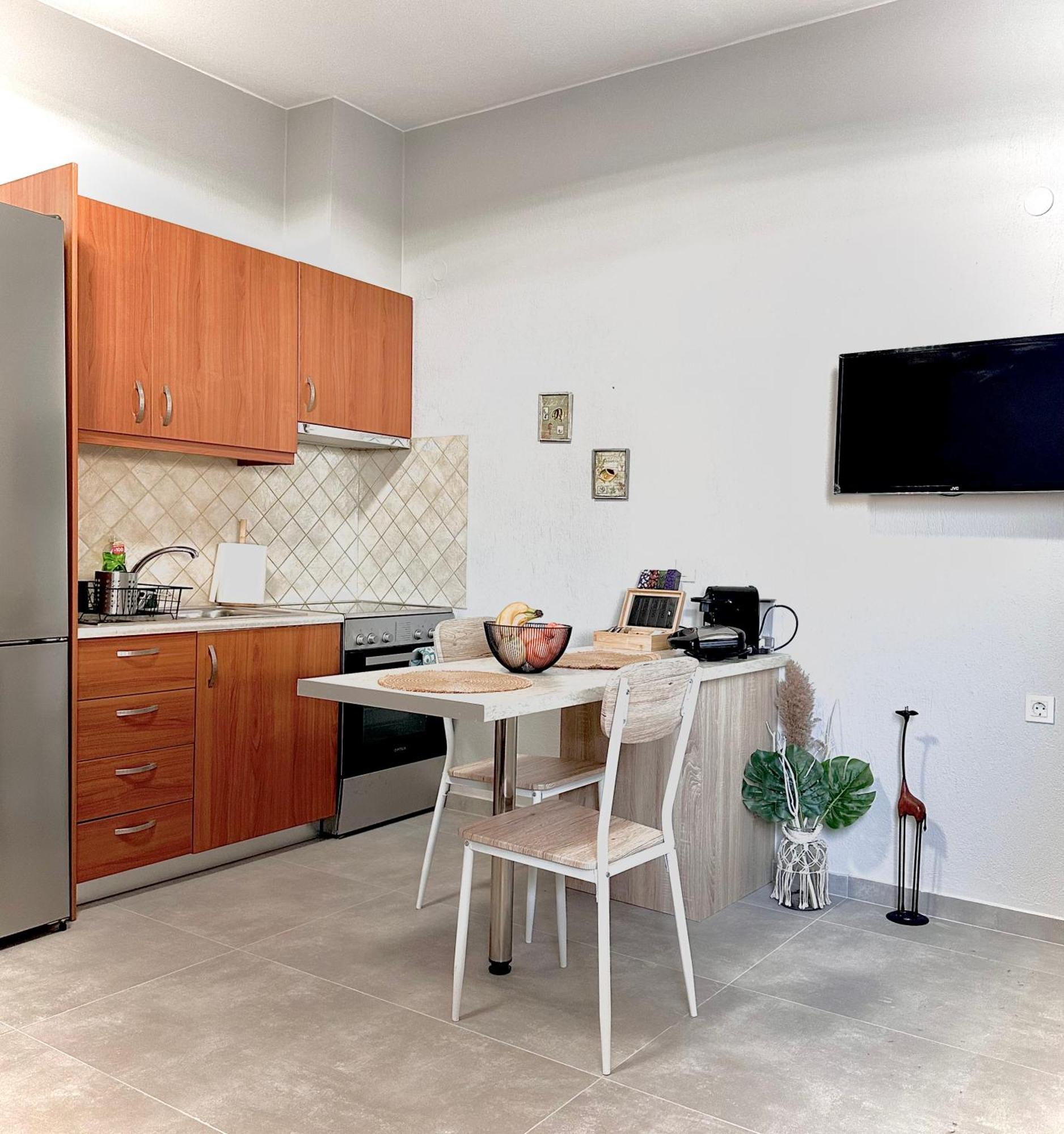 Filoxenia By The Sea Apartment อายิโอสนิโกลาโอส ภายนอก รูปภาพ