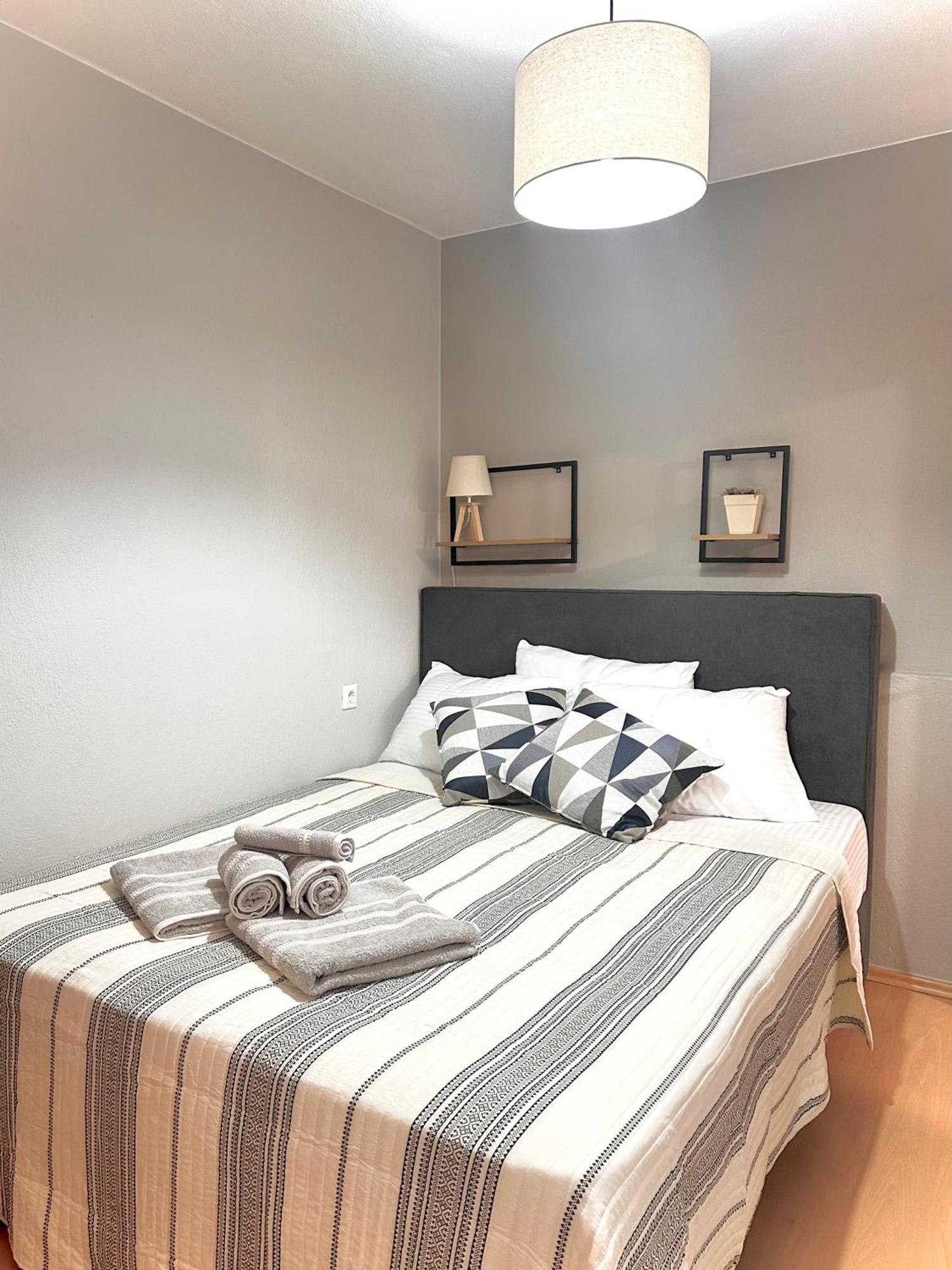 Filoxenia By The Sea Apartment อายิโอสนิโกลาโอส ภายนอก รูปภาพ